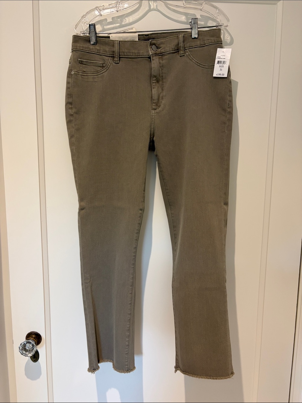 DL1961 light Khaki Green Cropped Straight-Leg Jeans